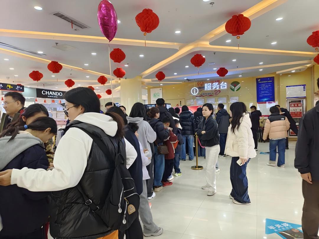 【長(zhǎng)田動(dòng)態(tài)】在長(zhǎng)田·人潮涌動(dòng)過(guò)大年